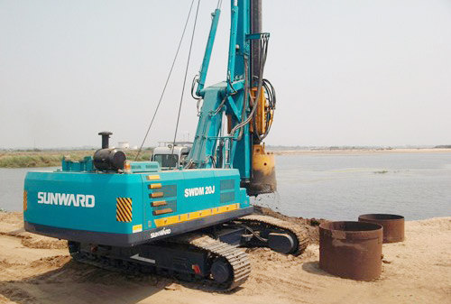SUNWARD Rotary Drilling Rig Export in Batches to India