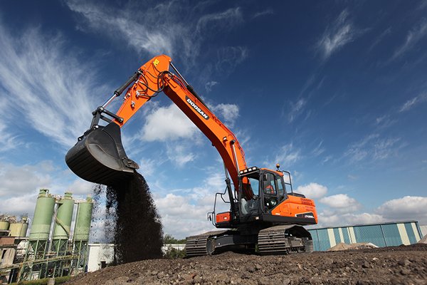 DOOSAN DX255LC-5 Medium Excavator