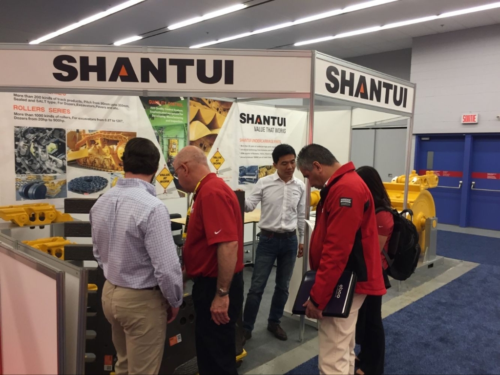 Shantui Participated in Canada's Largest Mining Equipment Exhibition for the First Time