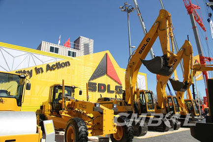 SDLG highlights bauma 2013