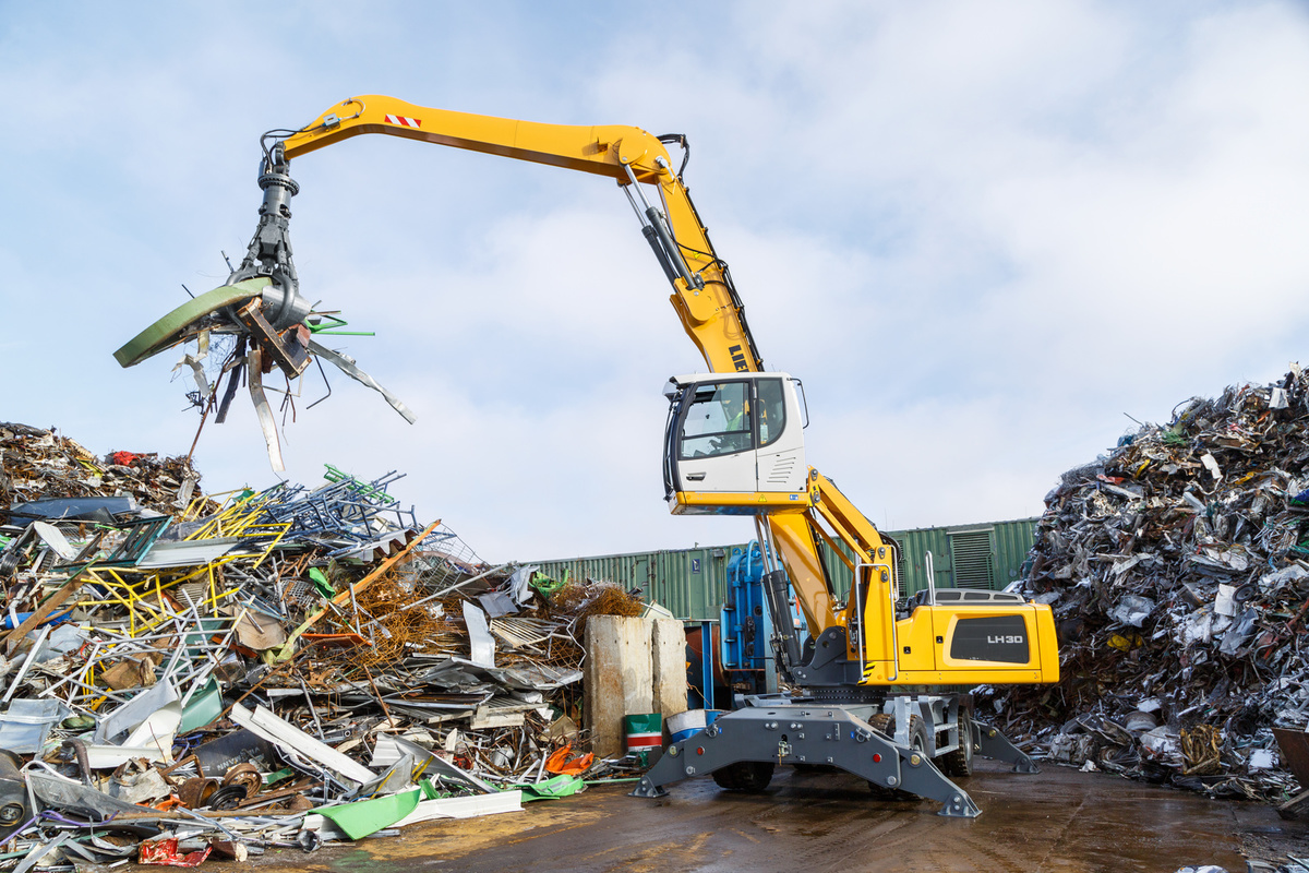 Liebherr LH 30 M Industry Litronic