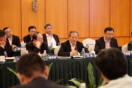 Summit Dialogue – XCMG Chairman WANG Min Attended 2017 Summit of China Manufacturing (Shenzhen) 