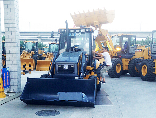 XCMG's Series K Backhoe Loaders Exported to AUS for First Time