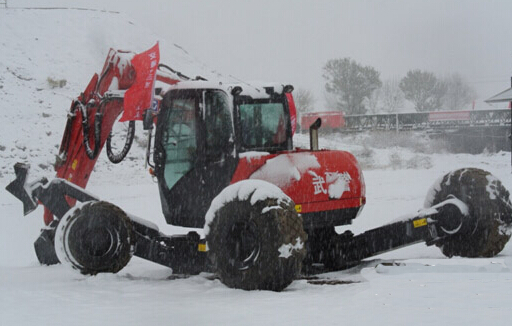 Walking Excavator ET111 by XCMG First Equipped for the Armed Forces on Unmanned Emergency Rescue Operations