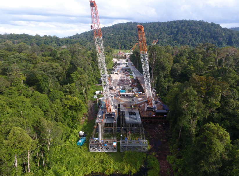 Zoomlion Crawler Cranes Help Build Cross-sea Bridge in Brunei